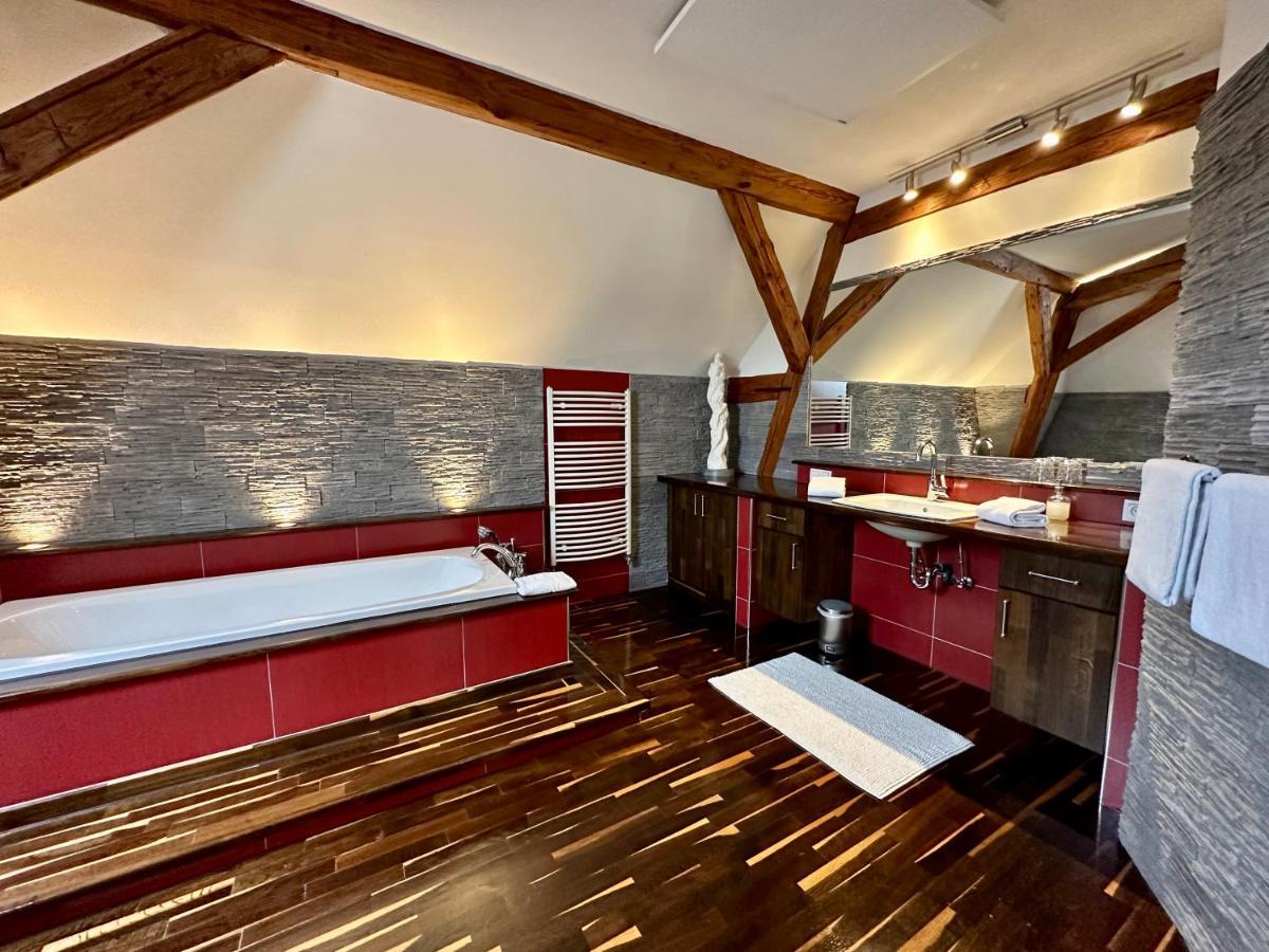 Georgi Schloss - Boutique Hotel Ehrenhausen Εξωτερικό φωτογραφία
