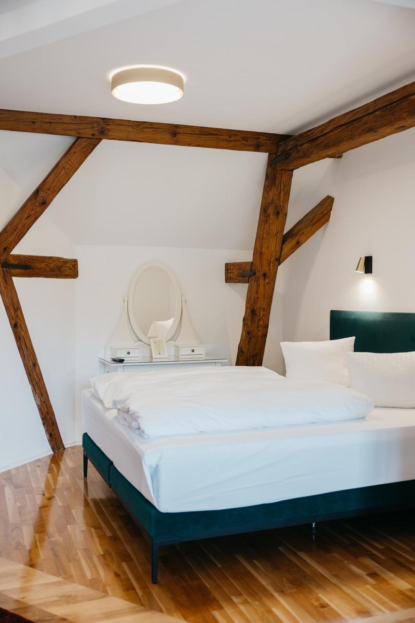 Georgi Schloss - Boutique Hotel Ehrenhausen Εξωτερικό φωτογραφία