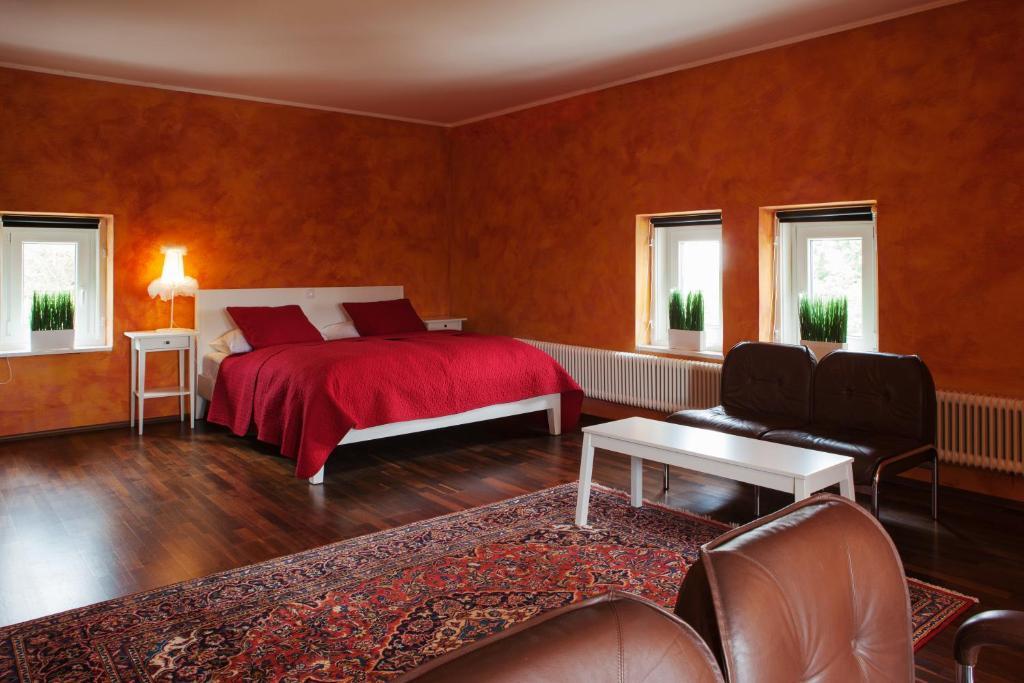 Georgi Schloss - Boutique Hotel Ehrenhausen Δωμάτιο φωτογραφία